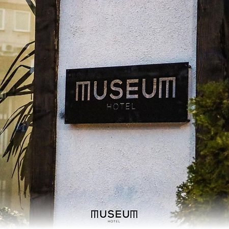 Museum Hotel Prishtinë Ngoại thất bức ảnh