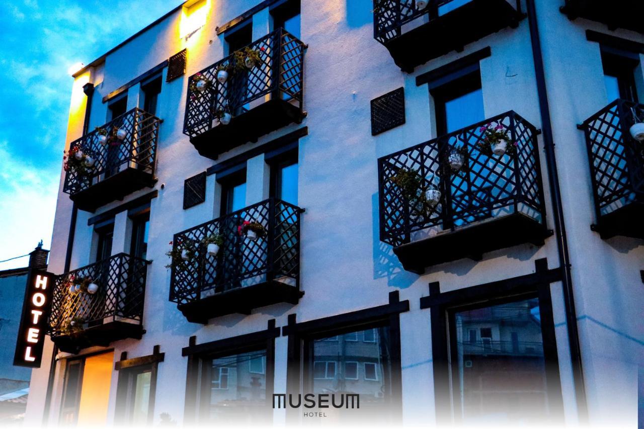 Museum Hotel Prishtinë Ngoại thất bức ảnh