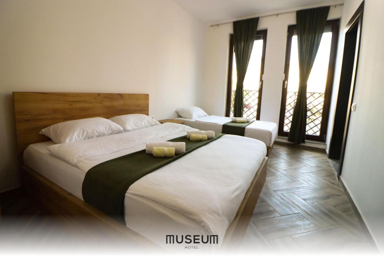Museum Hotel Prishtinë Ngoại thất bức ảnh