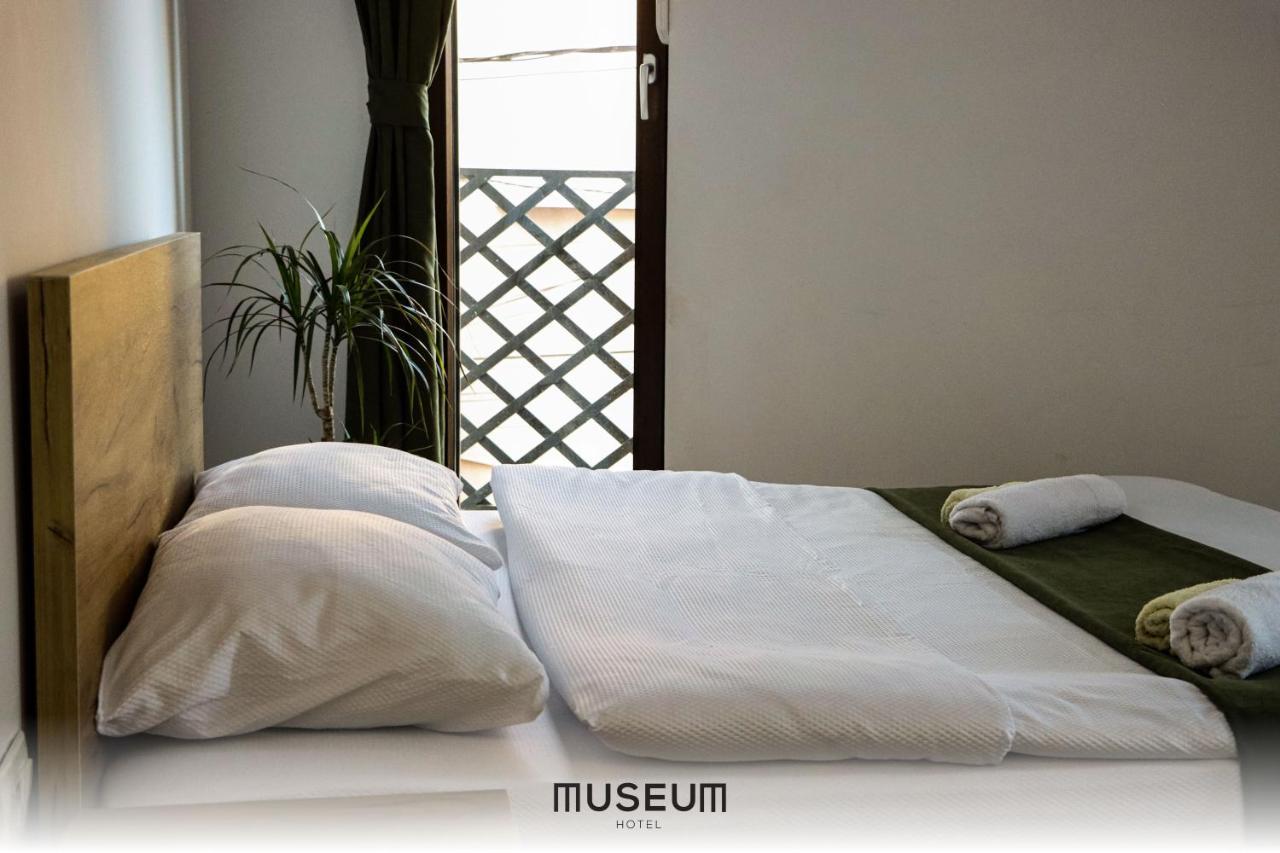 Museum Hotel Prishtinë Ngoại thất bức ảnh