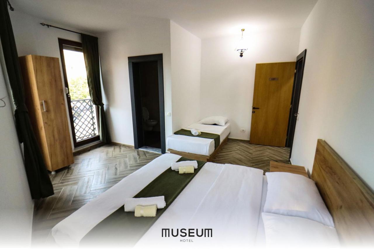 Museum Hotel Prishtinë Ngoại thất bức ảnh