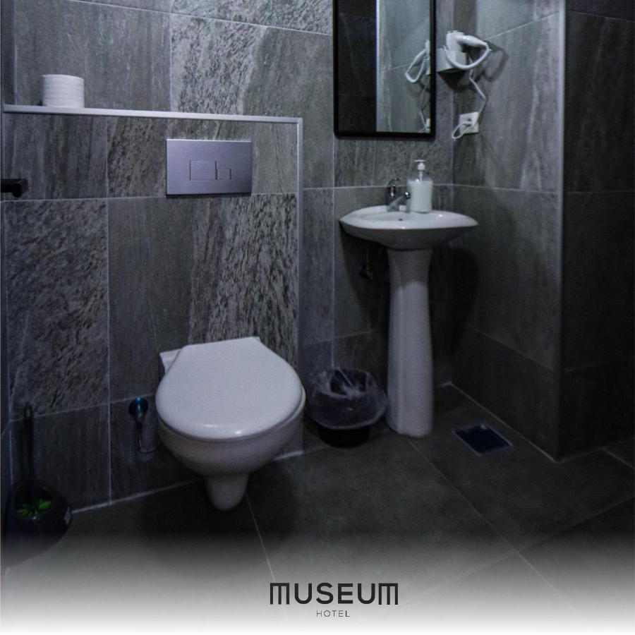 Museum Hotel Prishtinë Ngoại thất bức ảnh