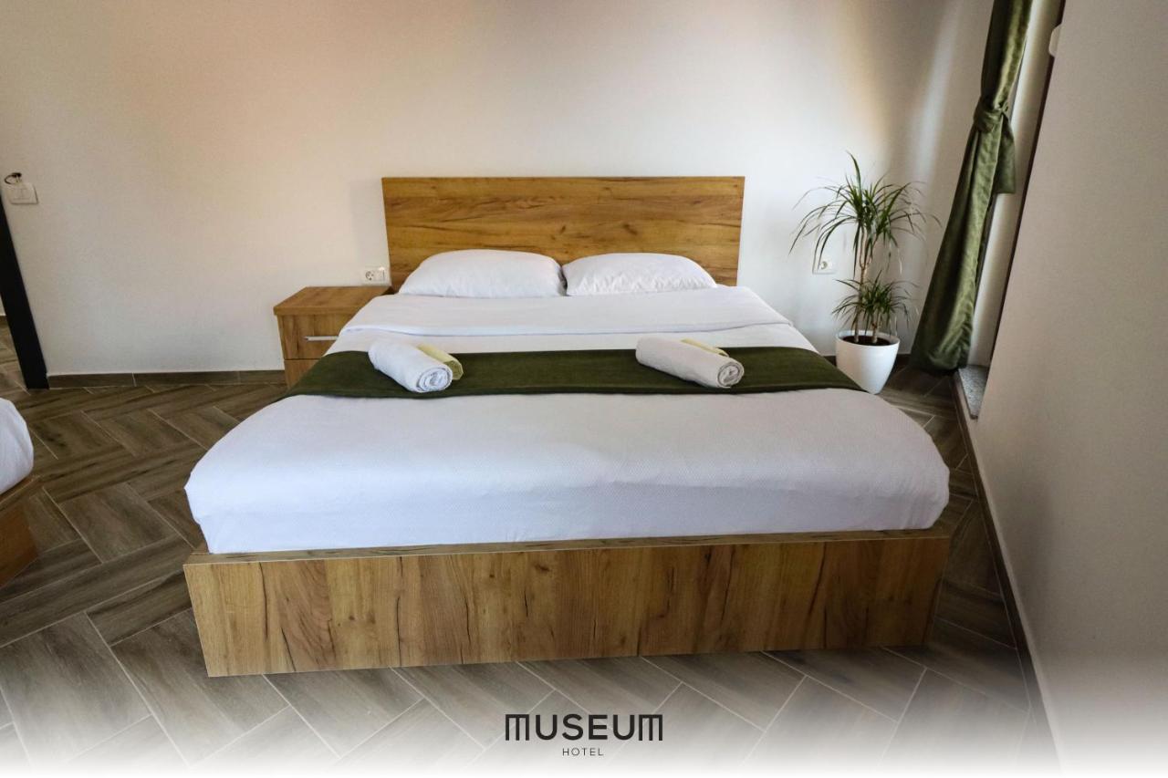 Museum Hotel Prishtinë Ngoại thất bức ảnh