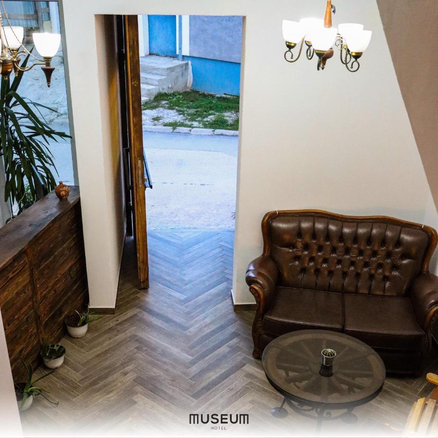 Museum Hotel Prishtinë Ngoại thất bức ảnh