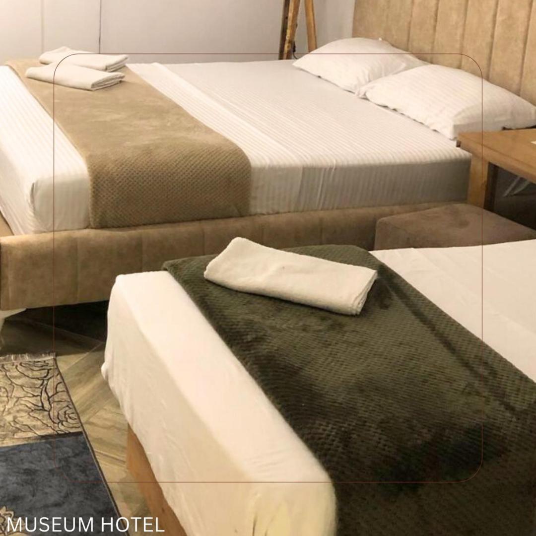 Museum Hotel Prishtinë Phòng bức ảnh